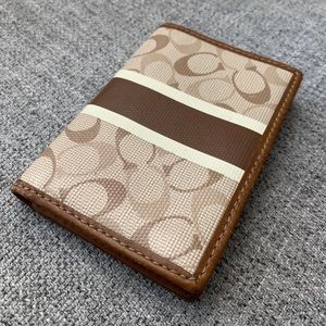 Coach 3 slot snap wallet in Signature